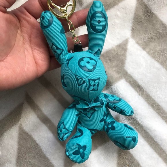 Adorable 🥰 bunny 🐰 keychain and bag charm in DA print with Swarovski crystal - Picture 4 of 5